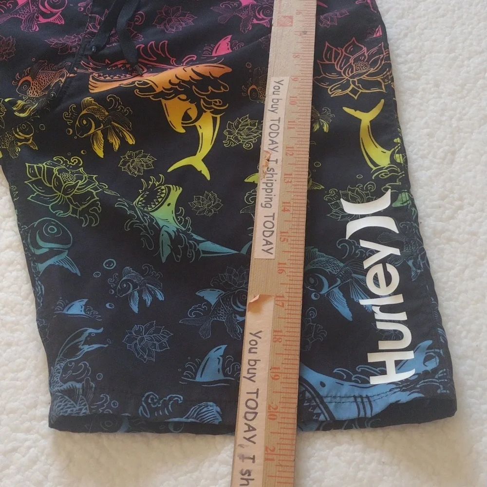 Hurley Koi‎ Fish Swim Trucks Shorts Men 20/30 Waist Colorful Surf Beach Pockets